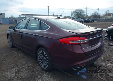 2017 Ford Fusion Titanium z USA, uszkodzony, nr VIN 3FA6P0K97HR131655